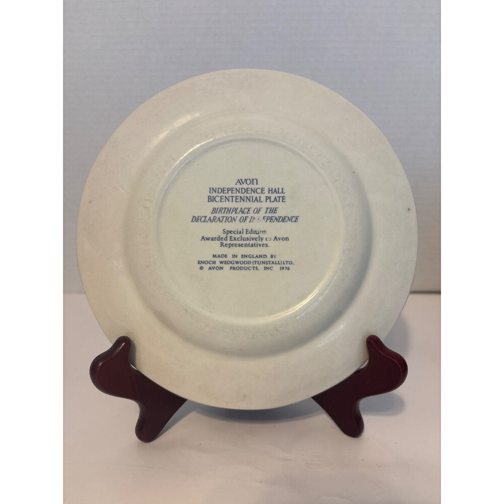 Avon Independence Hall Bicentennial Plate Special Edition Wedgwood England 1976 - Picture 3 of 4